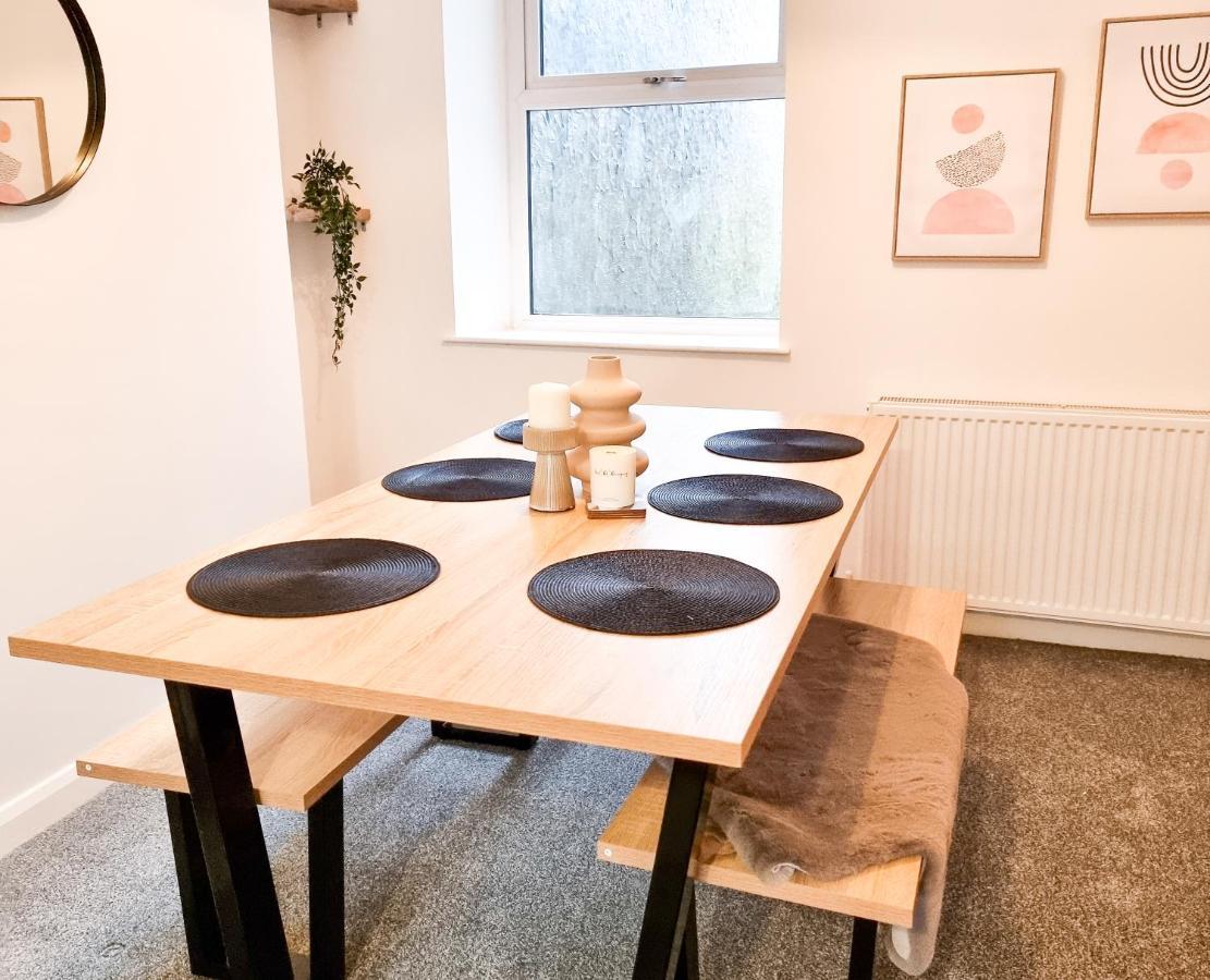 Spacious 3-Bed Near The City Centre Свонсі Екстер'єр фото