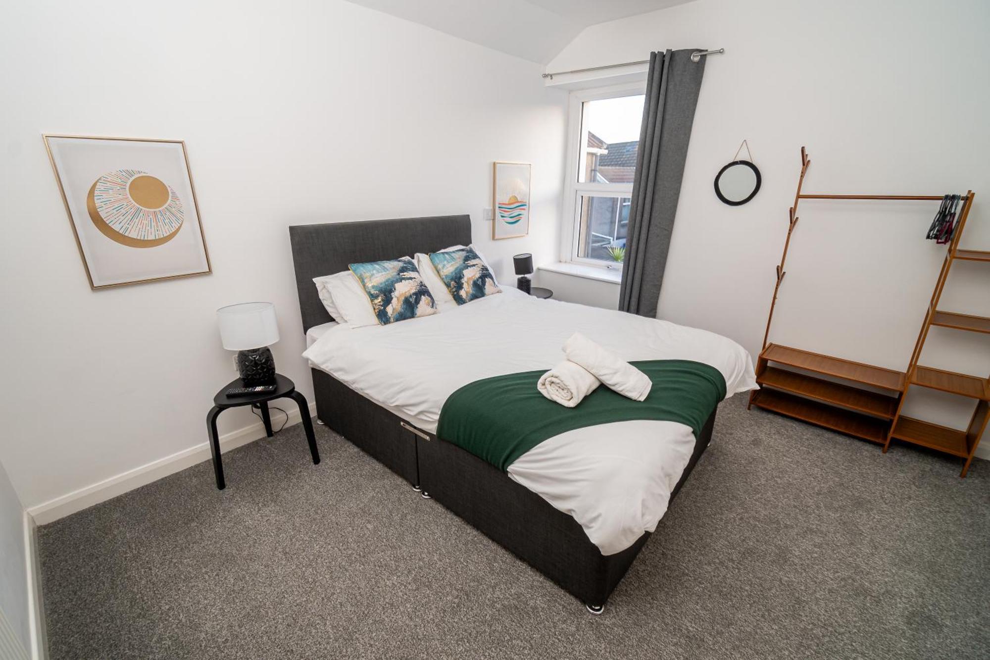 Spacious 3-Bed Near The City Centre Свонсі Екстер'єр фото