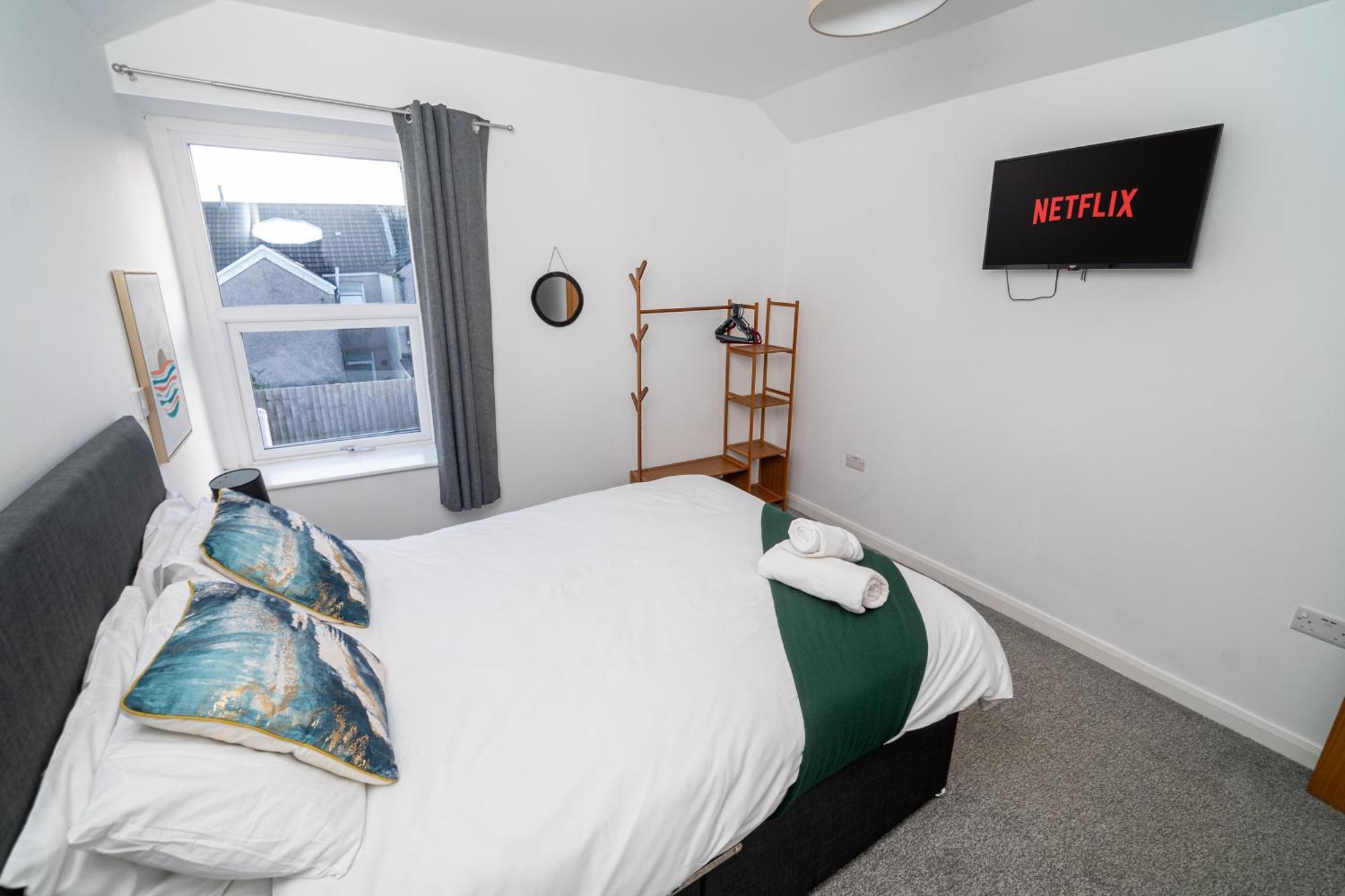Spacious 3-Bed Near The City Centre Свонсі Екстер'єр фото