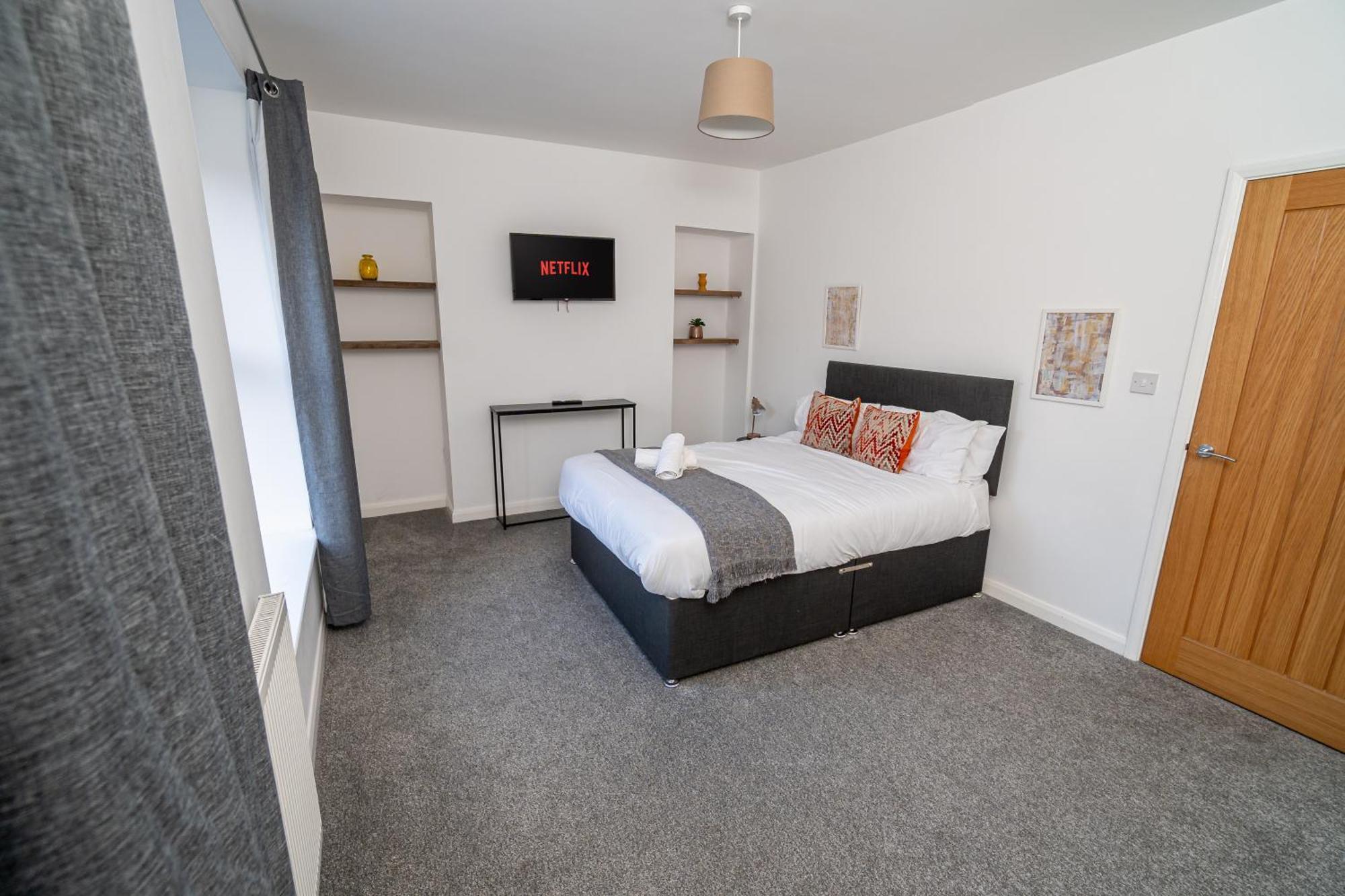 Spacious 3-Bed Near The City Centre Свонсі Екстер'єр фото