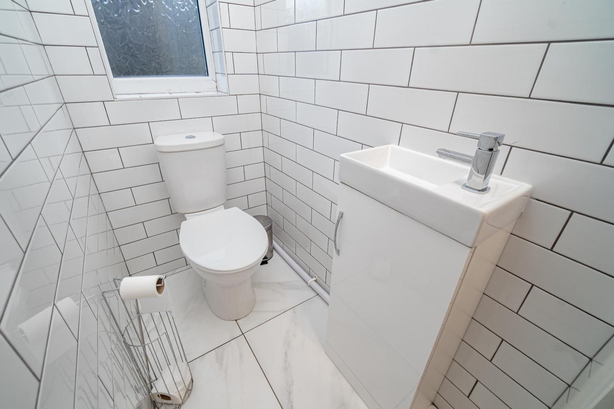 Spacious 3-Bed Near The City Centre Свонсі Екстер'єр фото