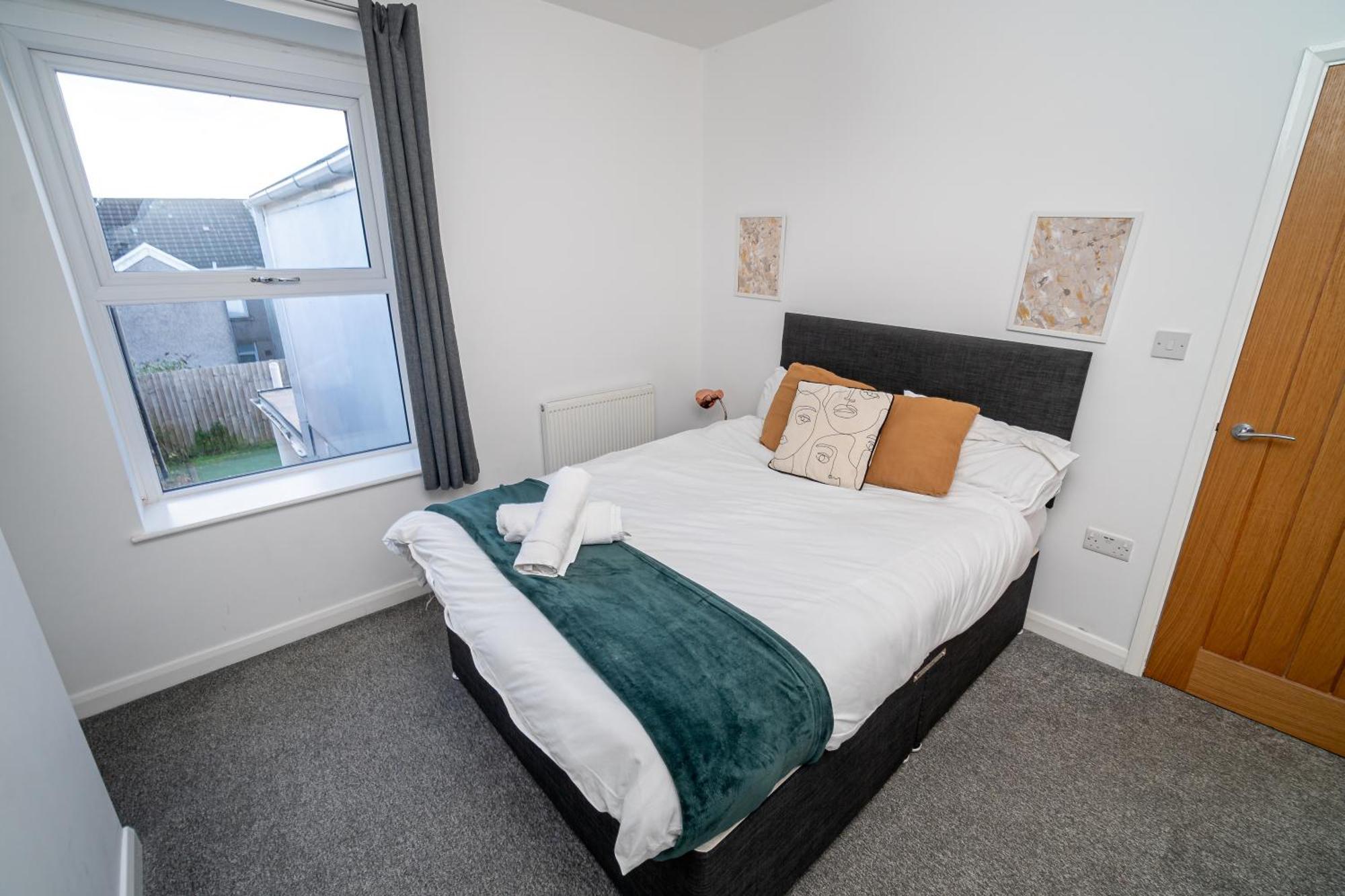 Spacious 3-Bed Near The City Centre Свонсі Екстер'єр фото