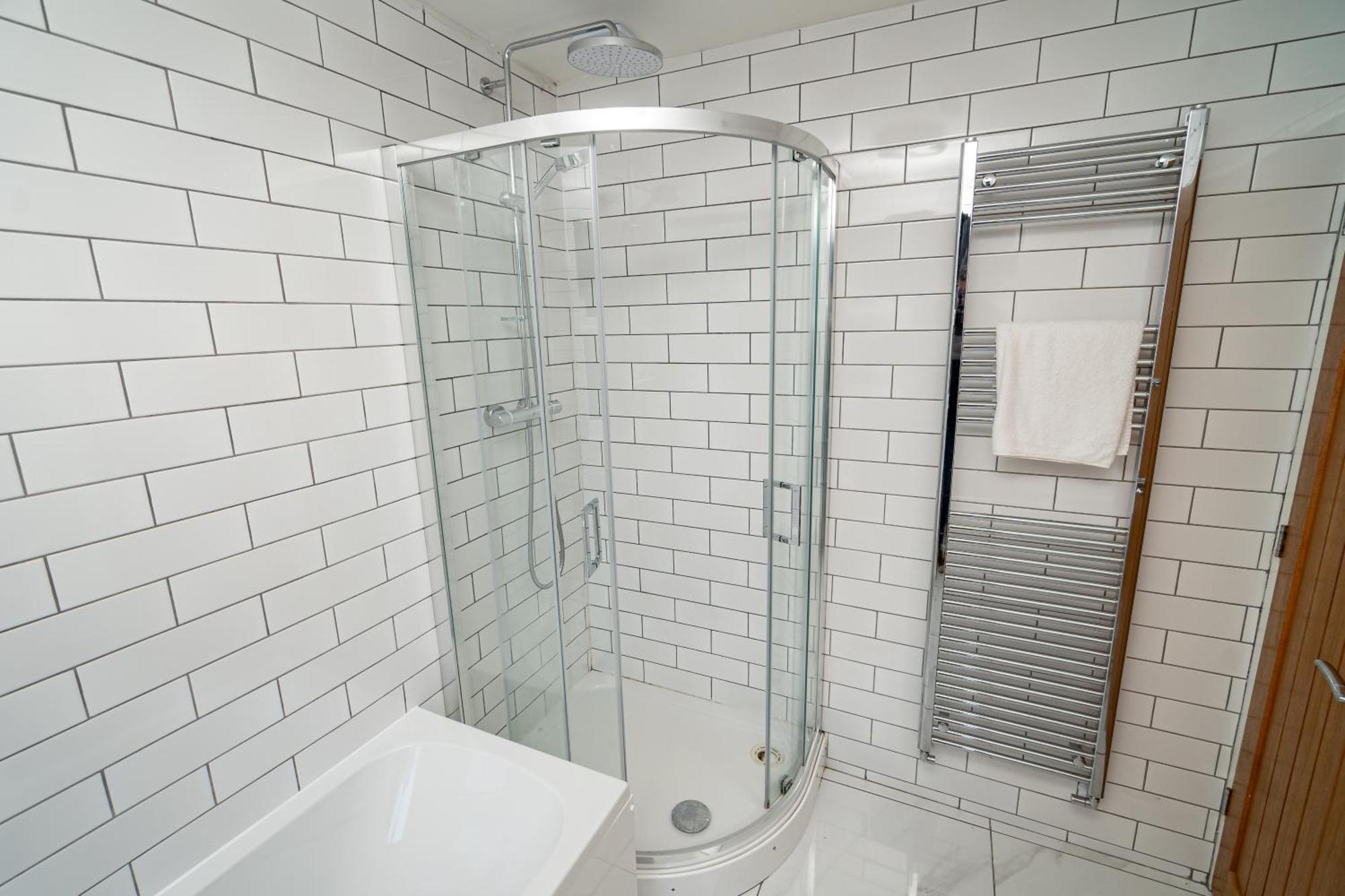Spacious 3-Bed Near The City Centre Свонсі Екстер'єр фото