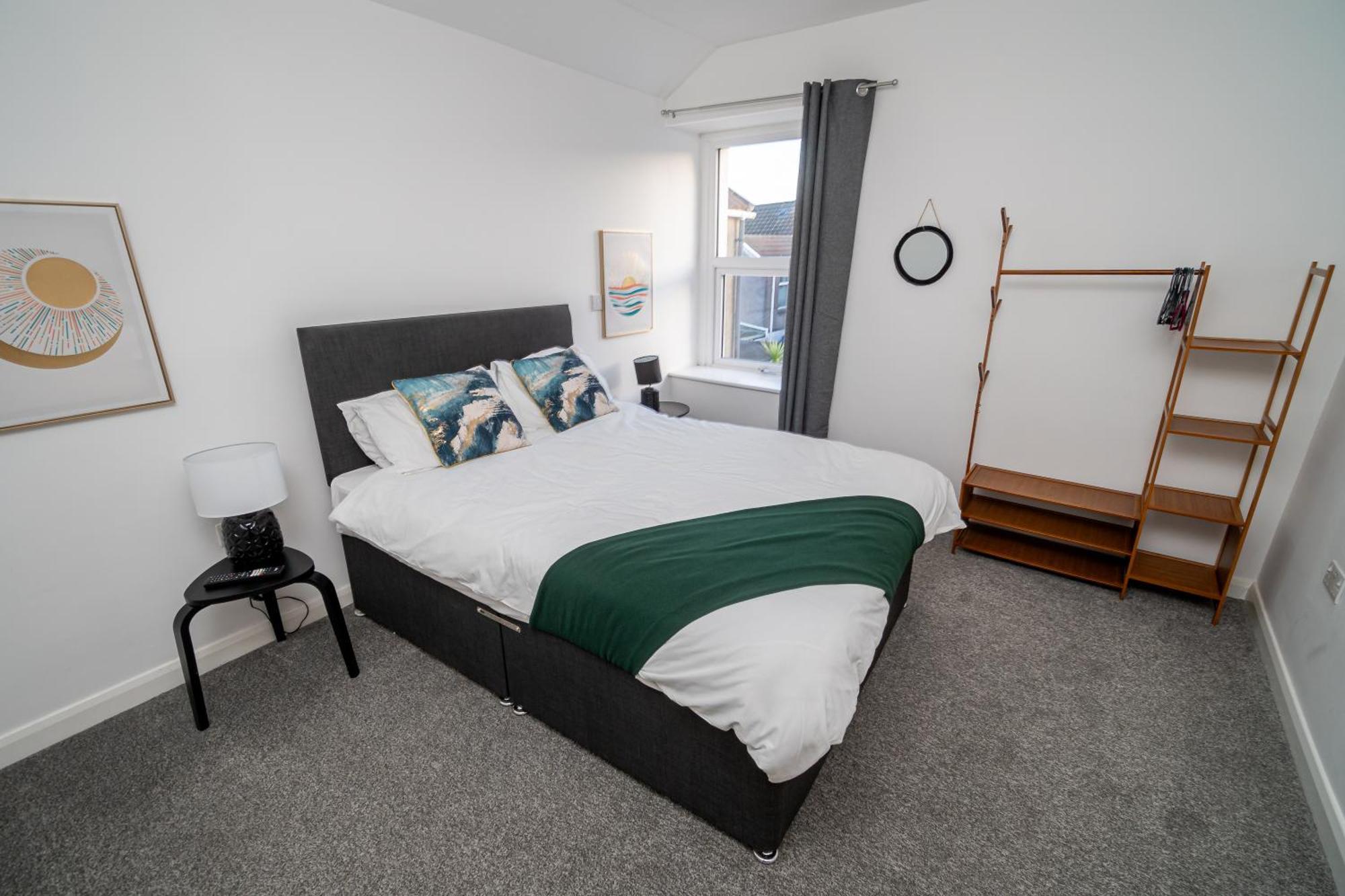 Spacious 3-Bed Near The City Centre Свонсі Екстер'єр фото